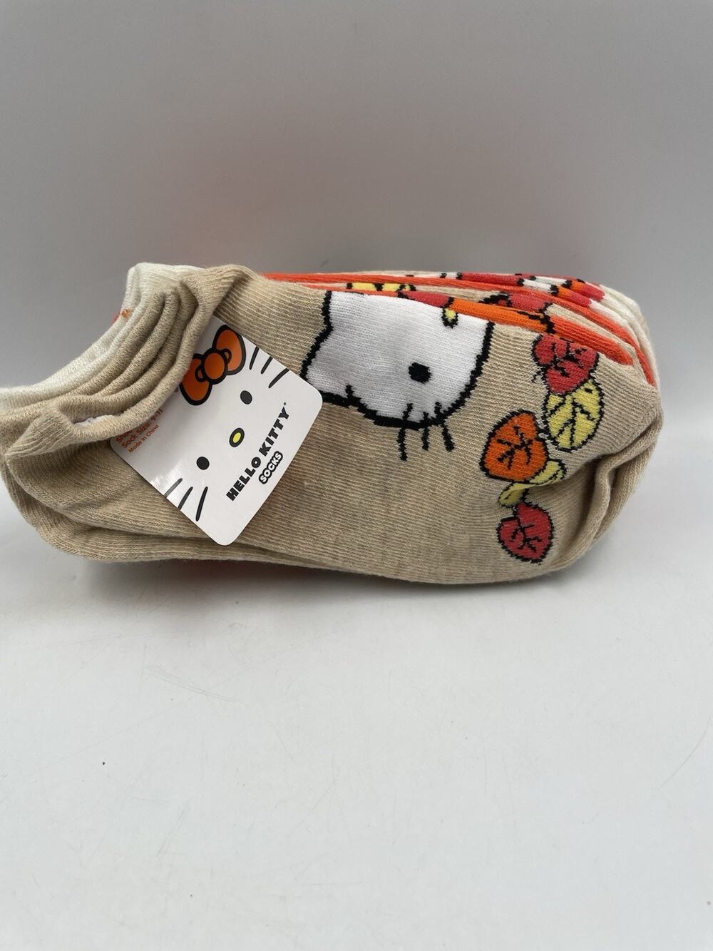 Hello Kitty 2026 Fall/Harvest Halloween Socks 9 Pairs Size 4-10 NWT